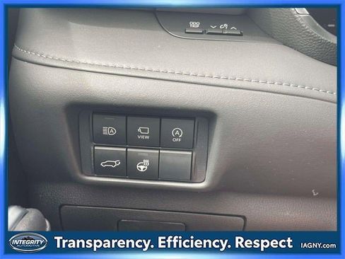 Used 2023 Toyota Highlander Platinum image 22