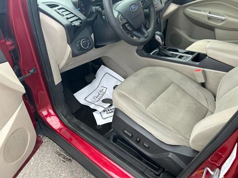 Used 2018 Ford Escape SE image 10