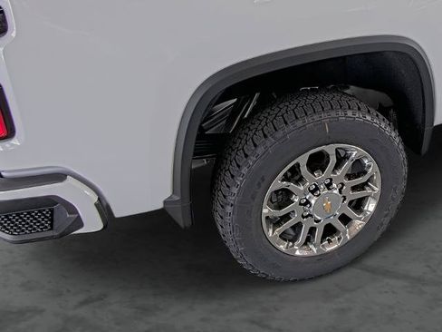 New 2026 Chevrolet Silverado 2500 LT w/ Z71 Chrome Sport Edition AWD/4WD image 13
