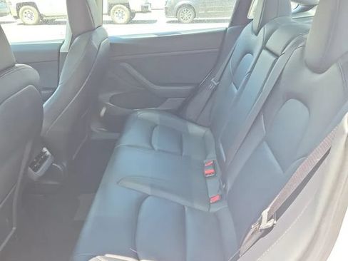 Used 2022 Tesla Model 3 Long Range AWD/4WD image 7
