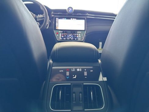 New 2025 Maserati Grecale Modena image 13