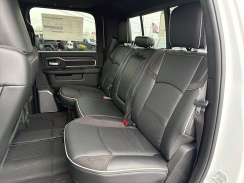 New 2026 RAM 3500 Laramie AWD/4WD image 21
