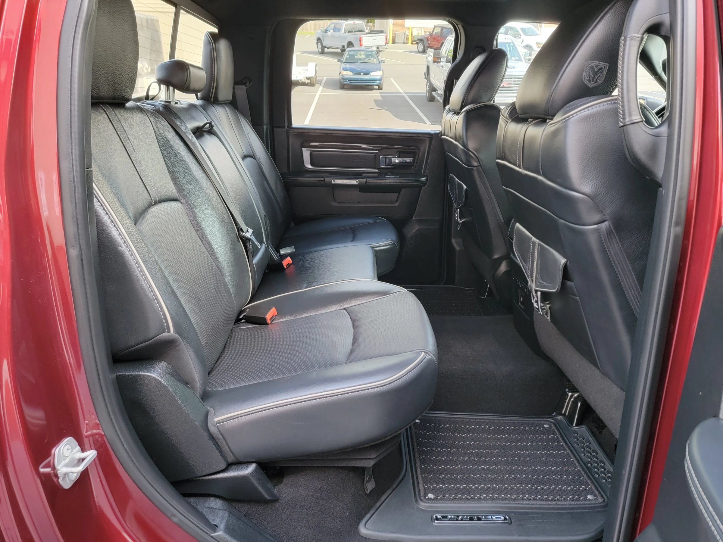 Used 2018 RAM 1500 Limited AWD/4WD image 19