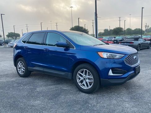Used 2024 Ford Edge SEL AWD/4WD image 3