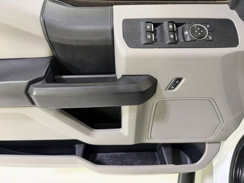 Used 2019 Ford F250 XL w/ Power Equipment Group image 14