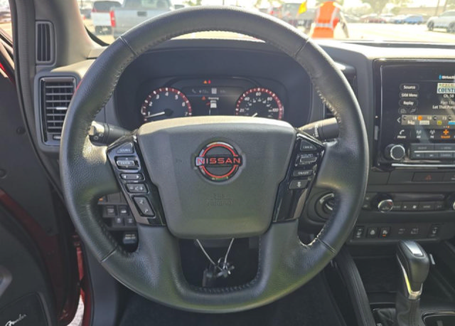 Used 2022 Nissan Frontier PRO-4X w/ Pro-4X Premium Package AWD/4WD image 12