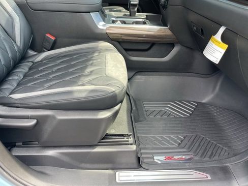 New 2025 Chevrolet Silverado 1500 RST image 12