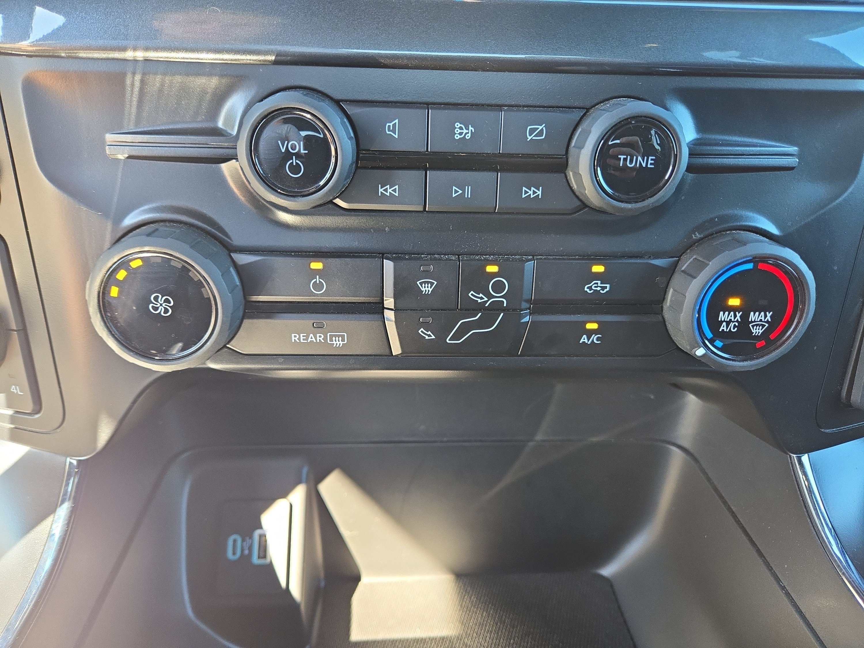 Used 2024 Ford F150 STX AWD/4WD image 18
