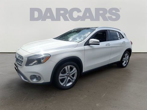 Used 2018 Mercedes-Benz GLA 250 4MATIC image 3