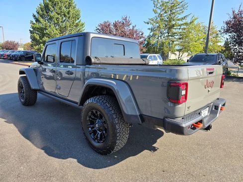 Used 2021 Jeep Gladiator Mojave image 5