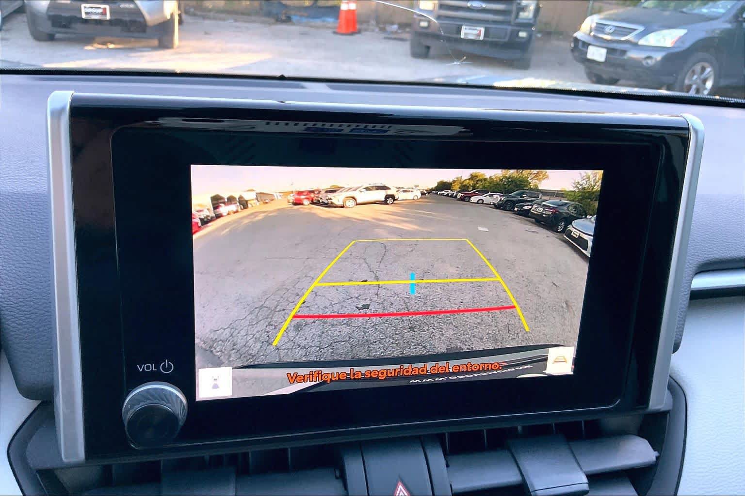 Used 2025 Toyota RAV4 XLE FWD image 26