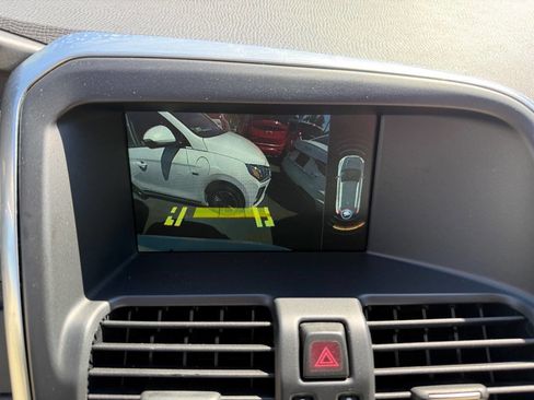 Used 2015 Volvo XC60 T6 w/ Protection Package AWD/4WD image 22