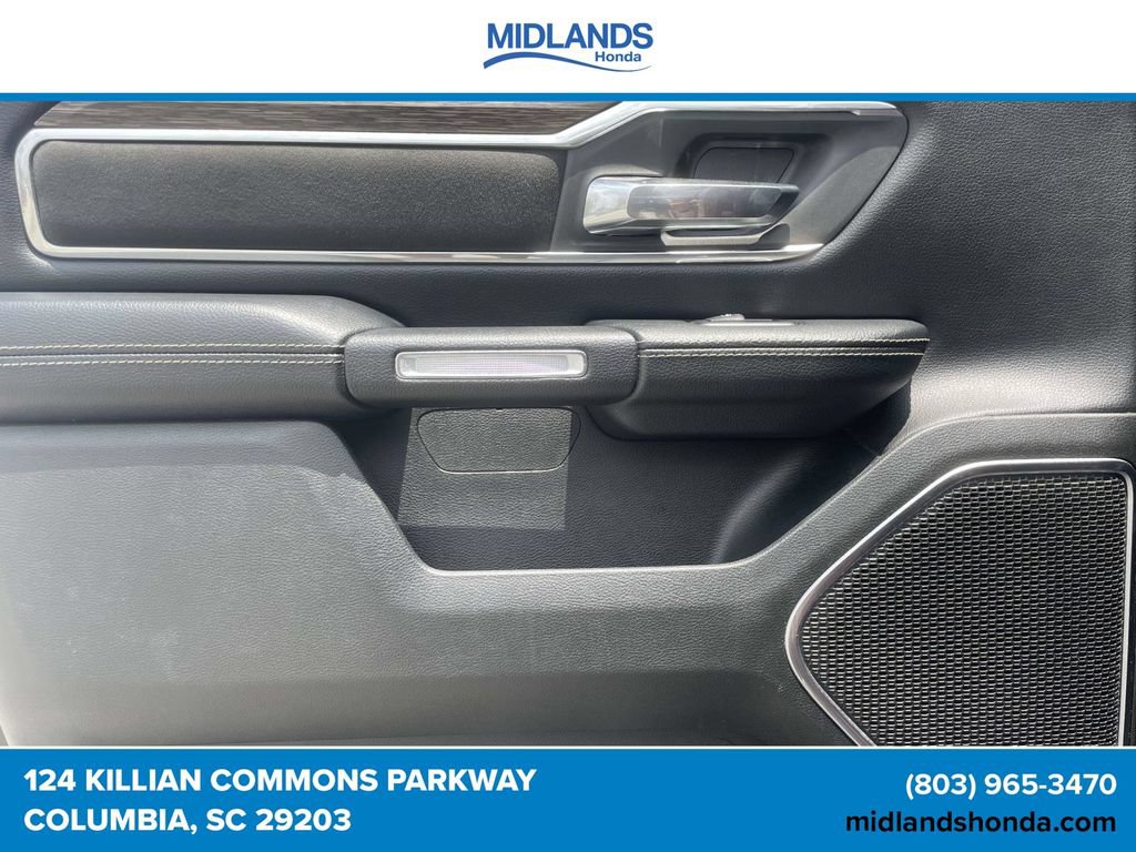 Used 2019 RAM 1500 Laramie AWD/4WD image 11