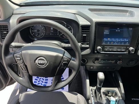 Used 2024 Nissan Frontier S AWD/4WD image 8