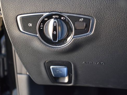 Used 2019 Mercedes-Benz E 300 4MATIC w/ Convenience Package image 27