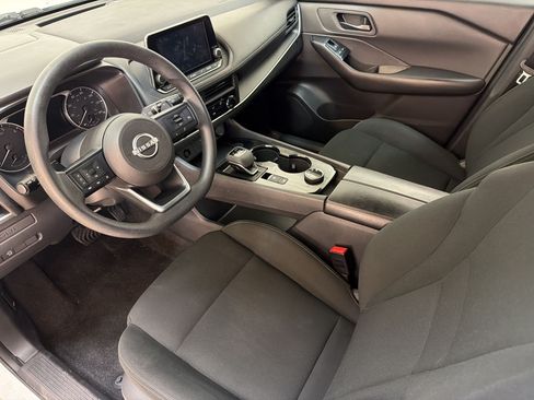 Used 2024 Nissan Rogue S AWD/4WD image 4