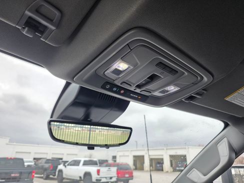 Used 2024 Chevrolet Silverado 2500 LTZ w/ LTZ Premium Package image 19