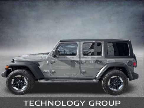 Used 2019 Jeep Wrangler Unlimited Sport S image 2