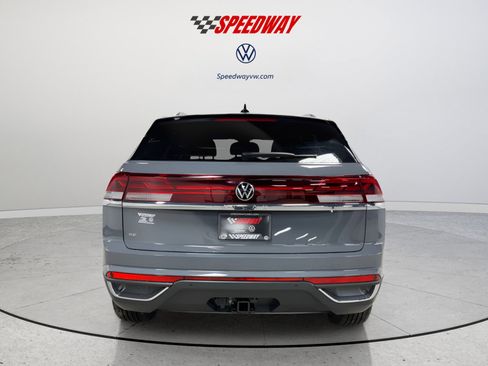 New 2026 Volkswagen Atlas Cross Sport SE FWD image 6