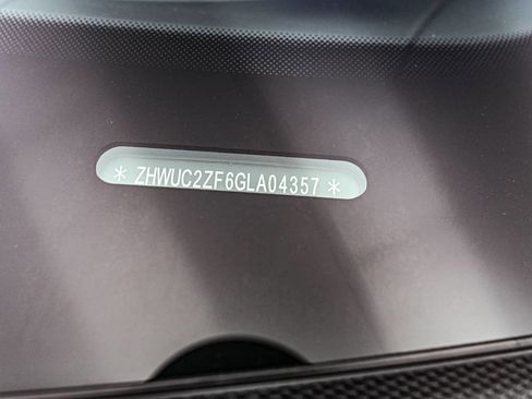 Used 2016 Lamborghini Huracan LP 580-2 RWD image 23