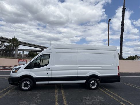 Used 2023 Ford Transit 250 148 High Roof Extended w/ Load Area Protection Package RWD image 8