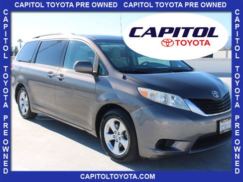 Used 2013 Toyota Sienna LE FWD image 1