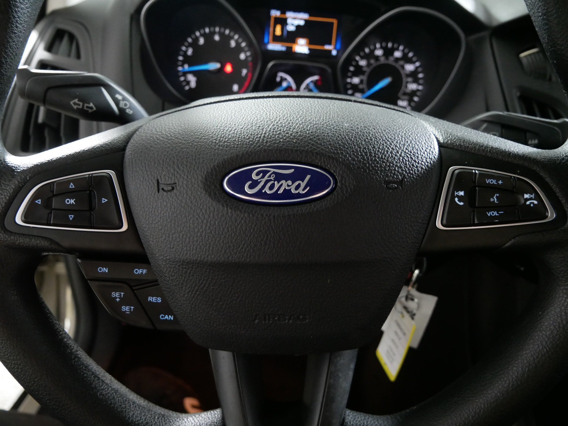 Used 2017 Ford Focus SE FWD image 25