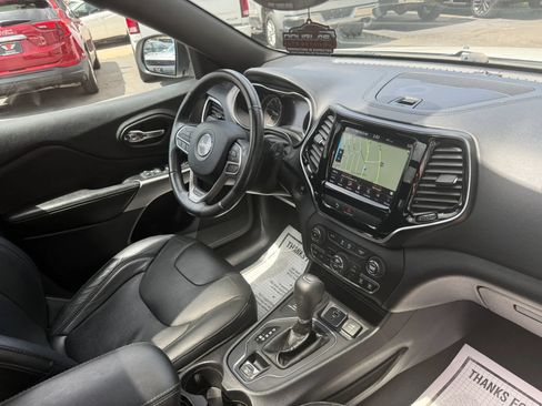 Used 2019 Jeep Cherokee High Altitude AWD/4WD image 15