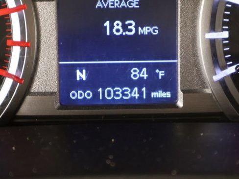 Used 2018 Toyota 4Runner SR5 Premium RWD image 16