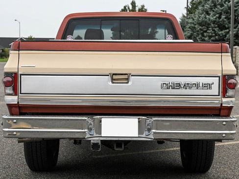 Used 1987 Chevrolet C/K Truck 2500 RWD image 7