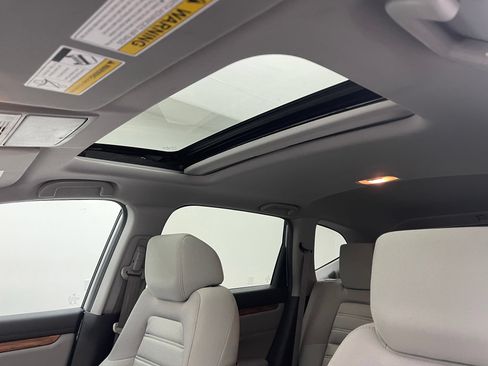Used 2018 Honda CR-V EX image 5