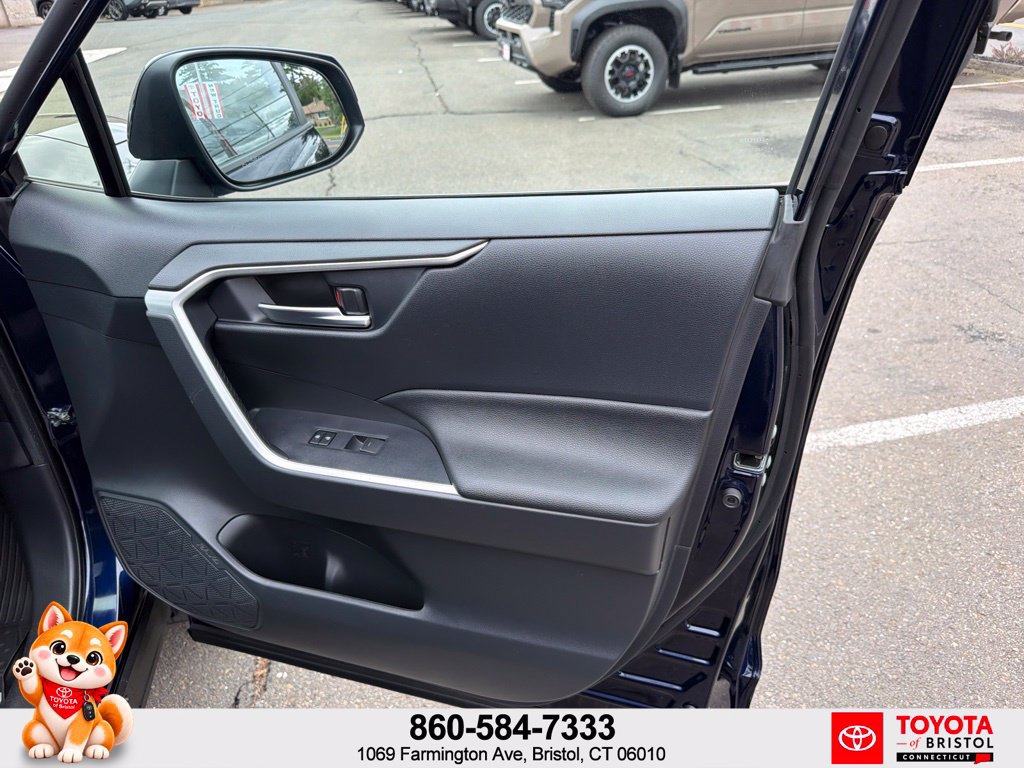 Used 2024 Toyota RAV4 SE w/ Weather & Moonroof Package AWD/4WD image 40
