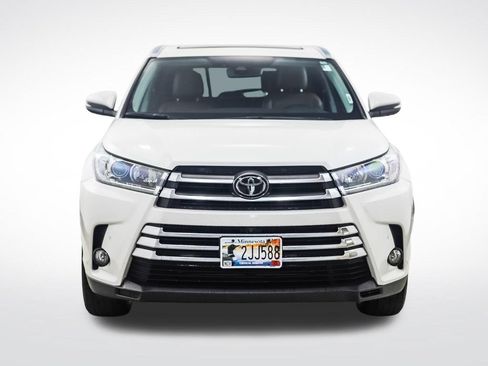 Used 2018 Toyota Highlander Limited Platinum AWD/4WD image 8