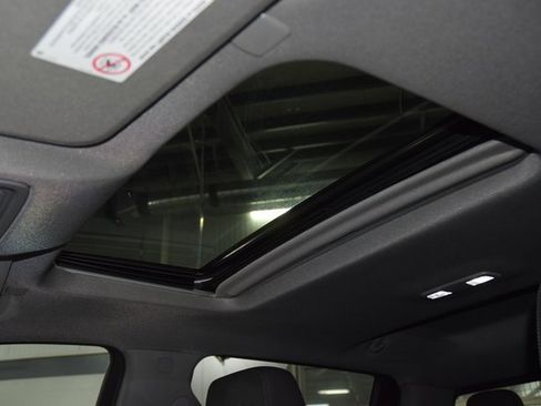 Used 2022 GMC Sierra 3500 Denali w/ Denali Ultimate Package image 53