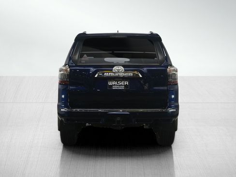 Used 2022 Toyota 4Runner Limited image 4