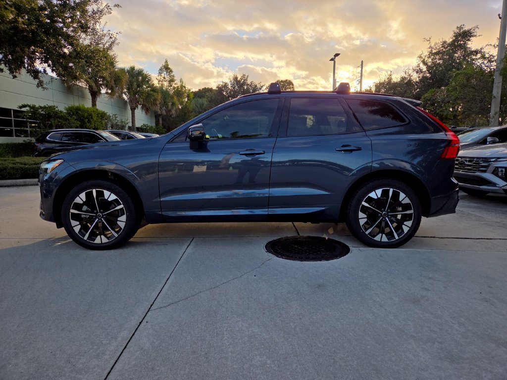 Used 2026 Volvo XC60 B5 Plus AWD/4WD image 7
