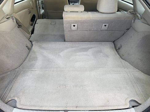 Used 2010 Toyota Prius Two FWD image 19