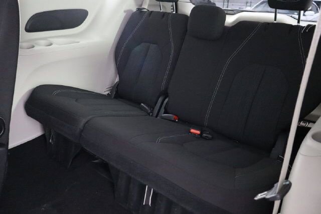 Used 2023 Chrysler Voyager LX FWD image 20