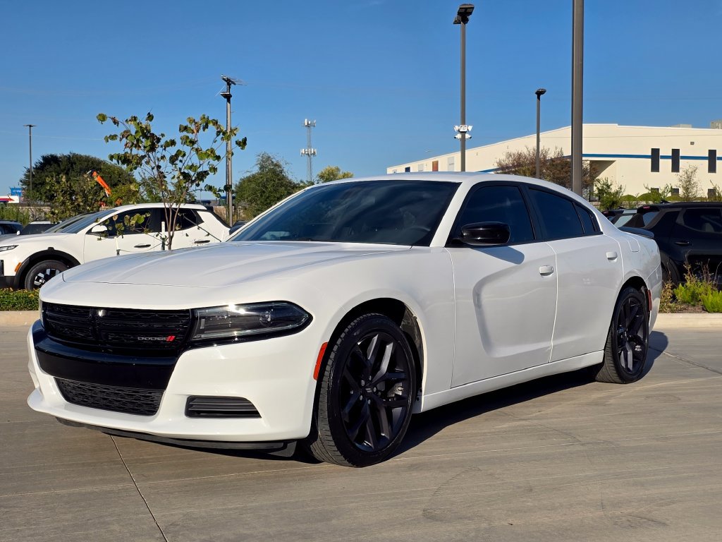 Used 2023 Dodge Charger SXT w/ Blacktop Package RWD image 3