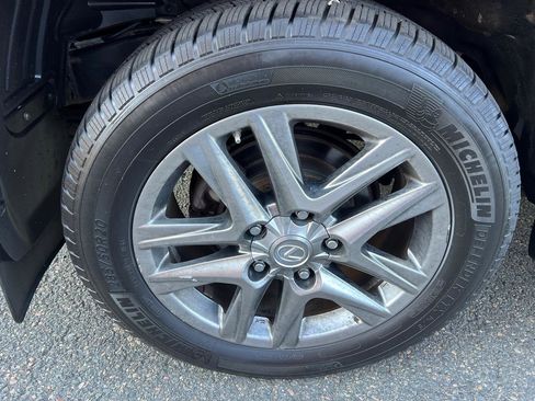 Used 2013 Lexus LX 570 4WD w/ Luxury Pkg image 35