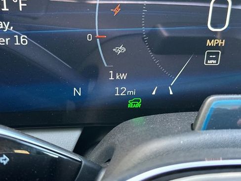 New 2026 Cadillac Optiq Luxury 1 image 26