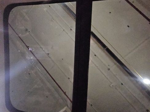 Certified 2024 Volvo XC60 T8 Ultimate w/ Protection Package Premier image 26