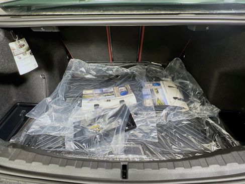 New 2025 BMW 330i xDrive Sedan w/ Convenience Package image 27