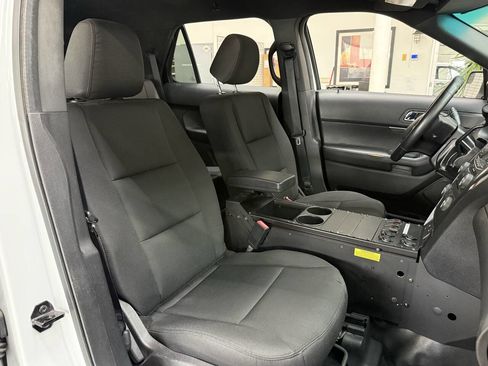 Used 2017 Ford Explorer 4WD Police Interceptor image 16