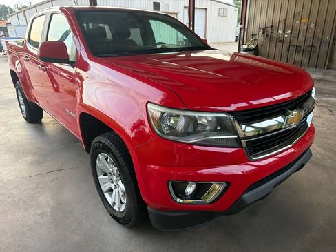 Used 2016 Chevrolet Colorado LT w/ LT Convenience Package RWD image 2