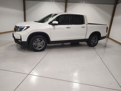Used 2023 Honda Ridgeline RTL-E image 4