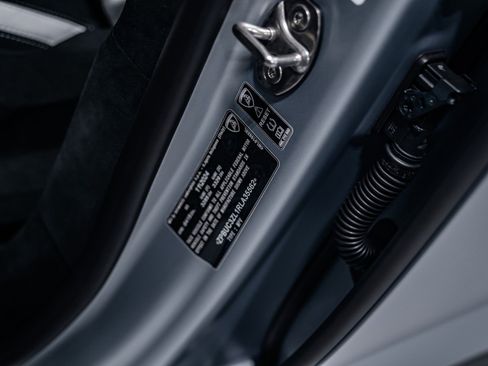 Used 2024 Lamborghini Urus Performante image 46