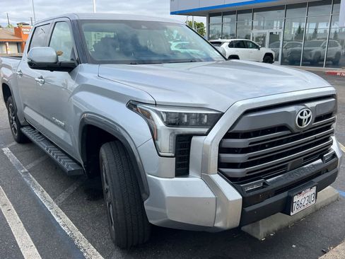 Used 2023 Toyota Tundra Limited AWD/4WD image 3