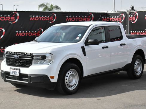 Used 2024 Ford Maverick XL image 3