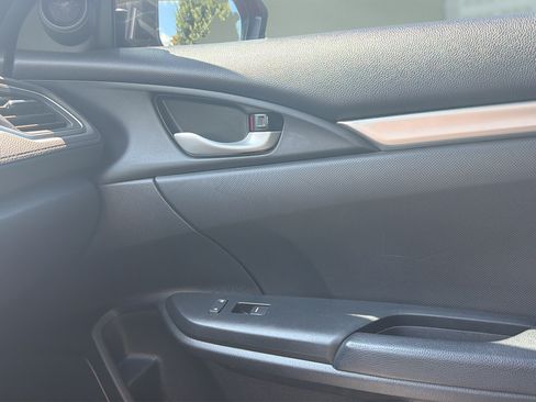 Used 2021 Honda Civic Sport image 28
